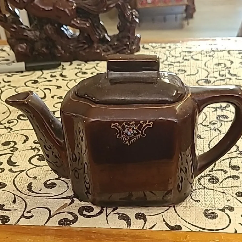Elegant Japanese Ceramic Teapot